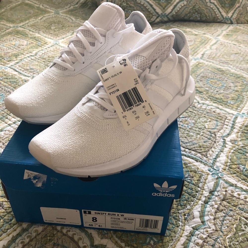 ADIDAS Swift Run X NEW with tag - Women